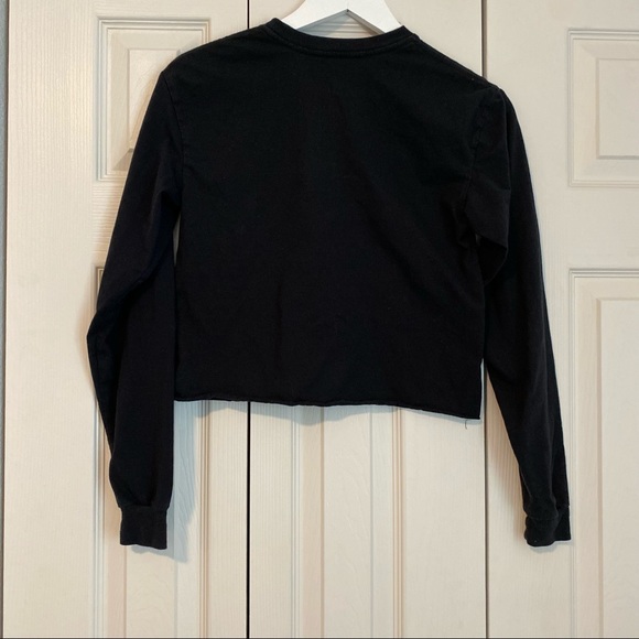 Friends The Tv Television Show Long Sleeve Black Cropped Tee Shirt Size Xsmall - Picture 4 of 9